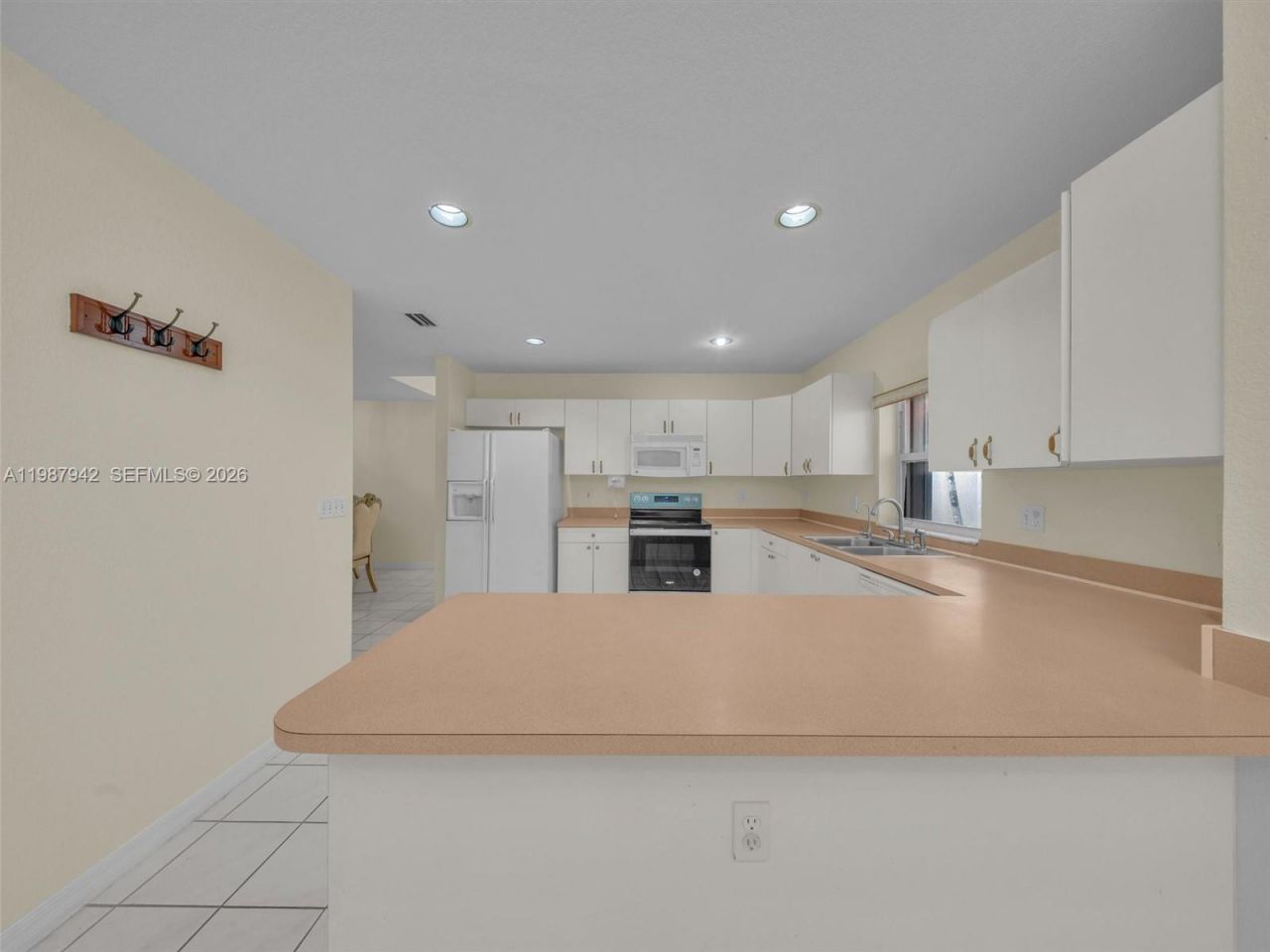 12345 NW 1st St, Plantation, FL 33325 Photo