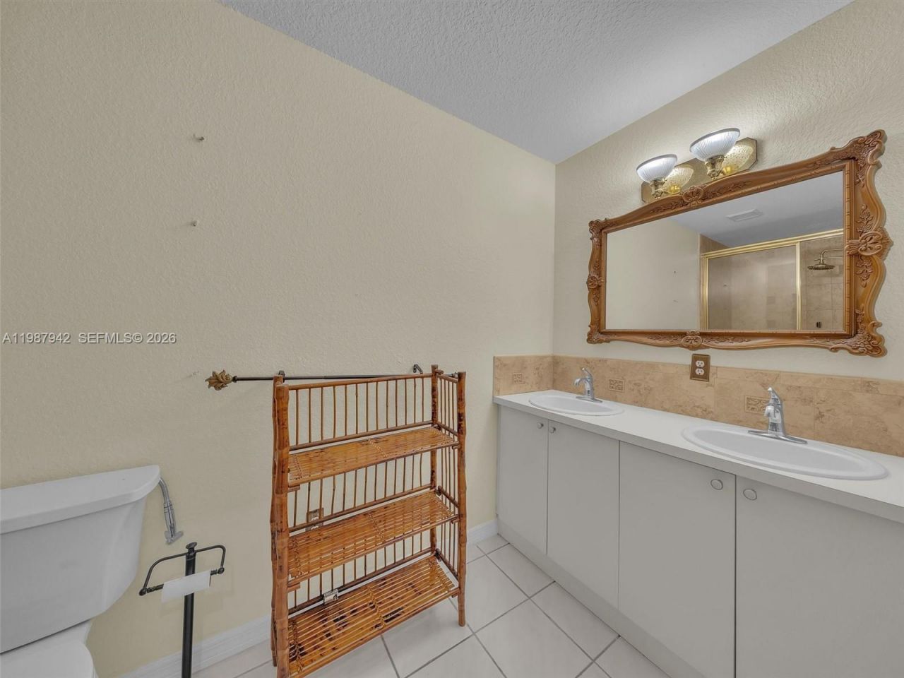 12345 NW 1st St, Plantation, FL 33325 Photo