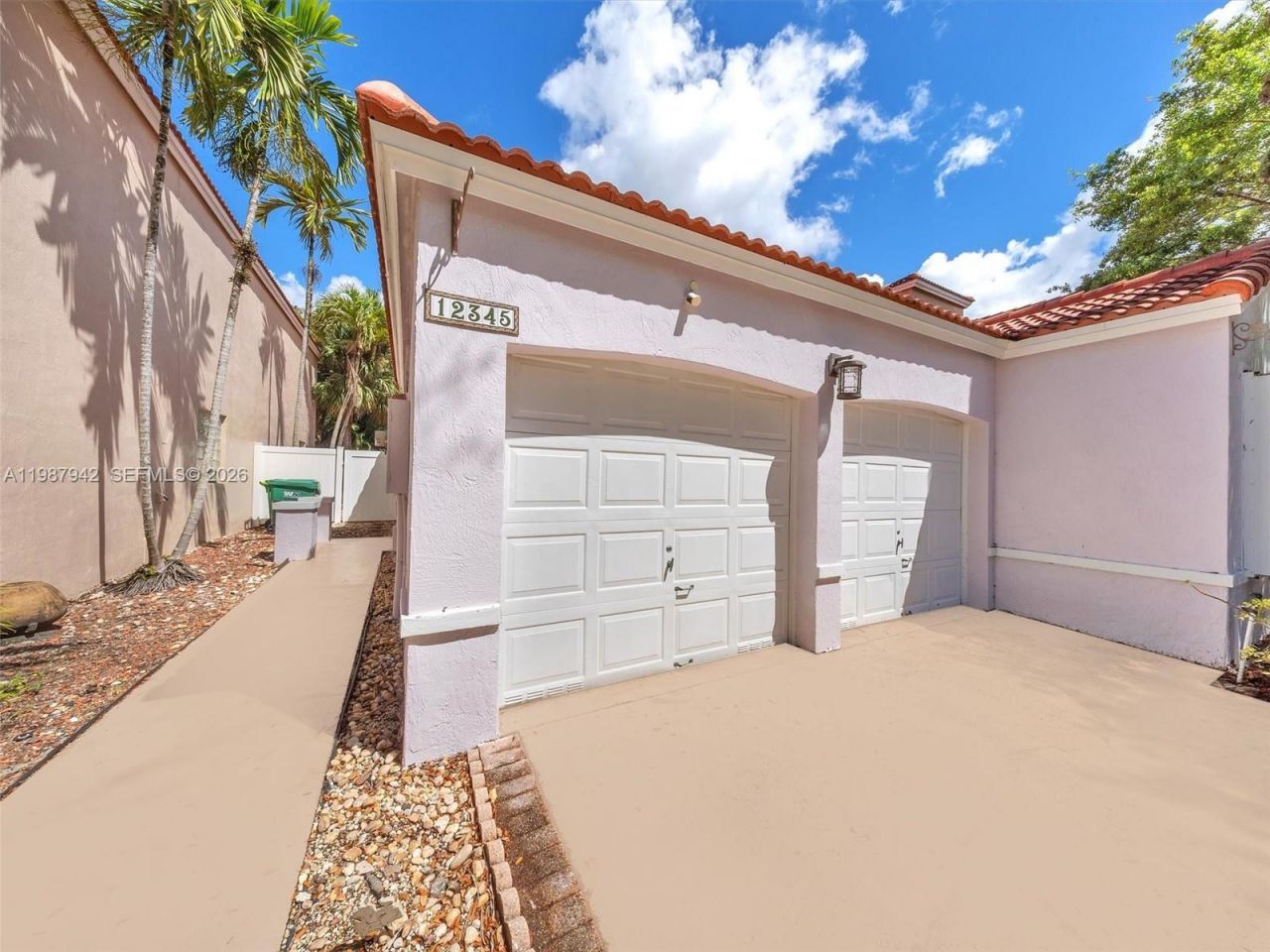 12345 NW 1st St, Plantation, FL 33325 Photo