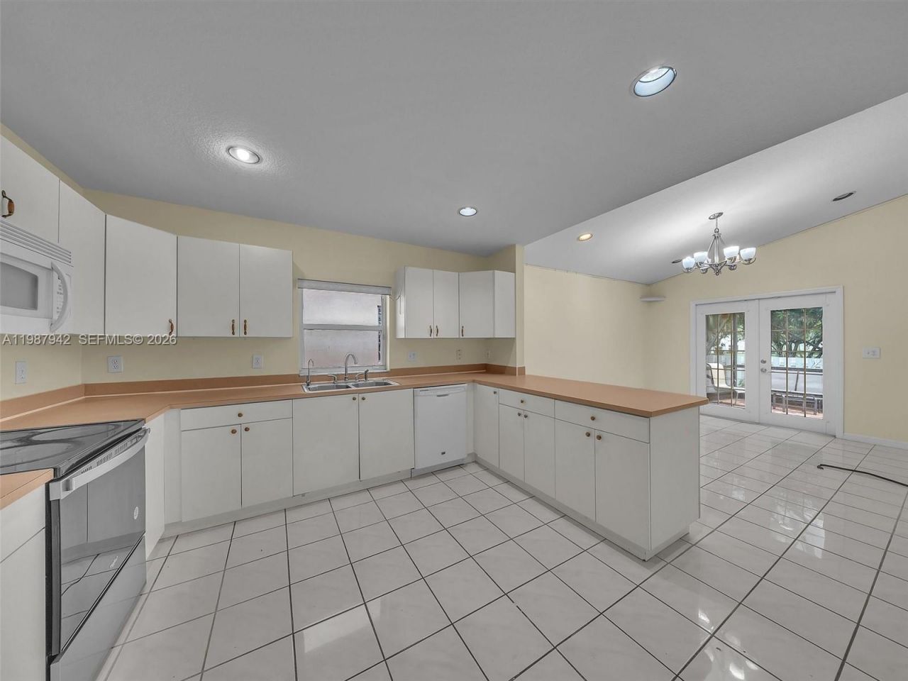 12345 NW 1st St, Plantation, FL 33325 Photo