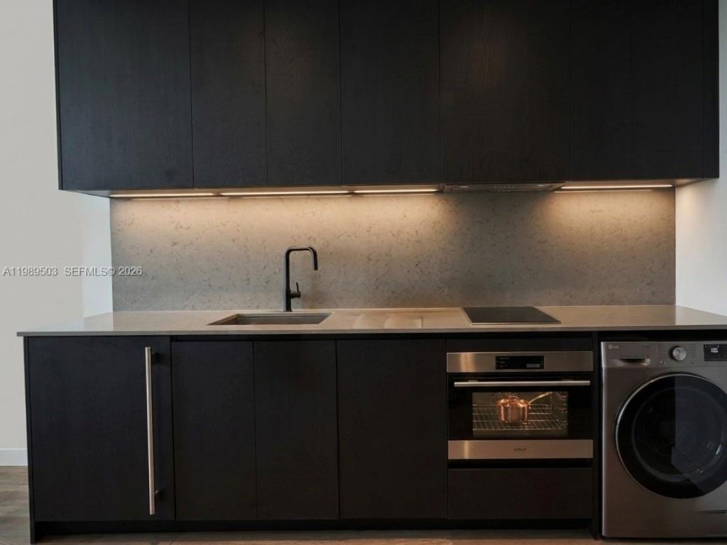 20 NE 11th St , Unit 3212b, Miami, FL 33132 Photo