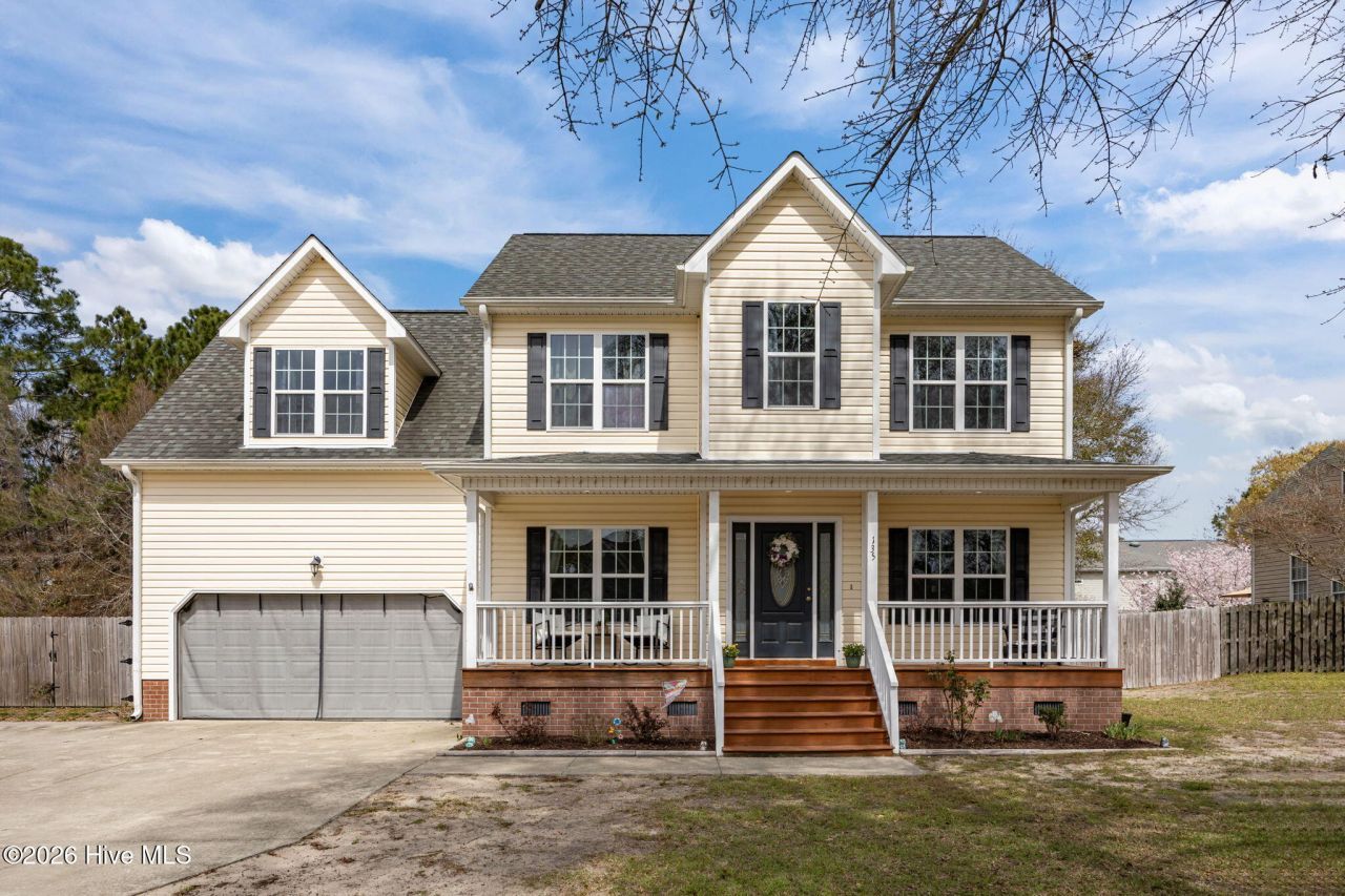135 Shellbank Drive, Sneads Ferry, NC 28460 Main Photo