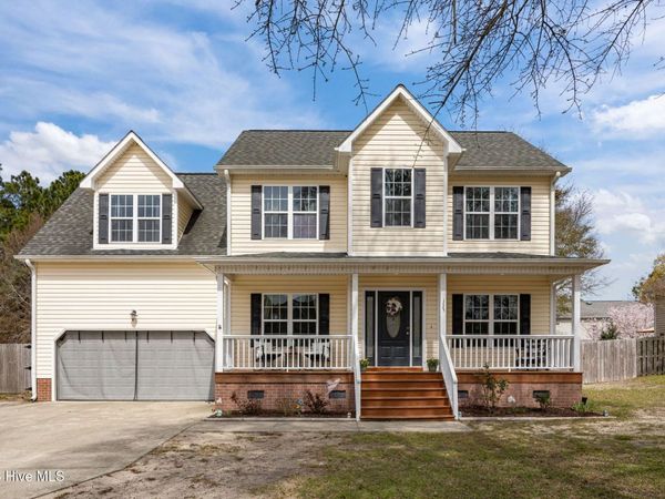 135 Shellbank Drive, Sneads Ferry, NC 28460