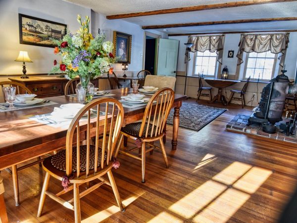 27 NH Route 25, Plymouth, NH 03264