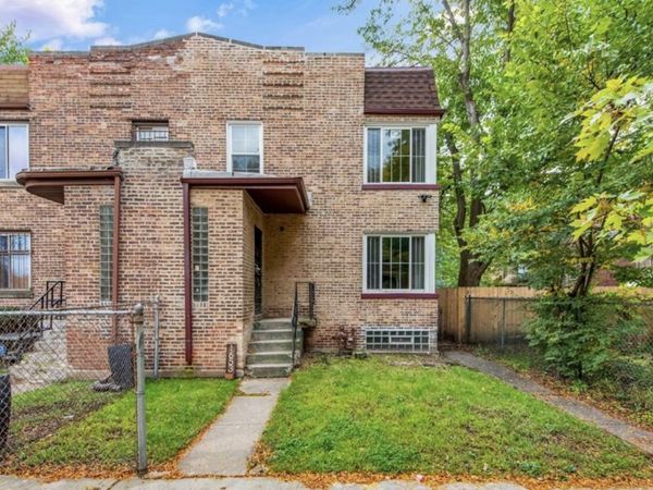 Unit 2, Chicago, IL 60649