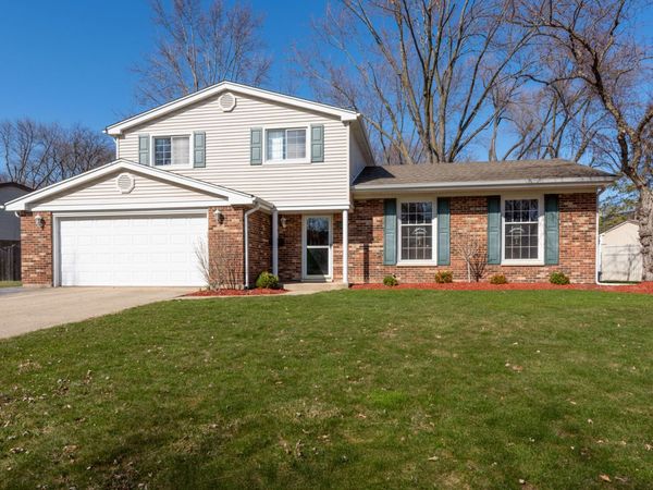 1615 S Harvard Avenue , Arlington Heights, IL 60005