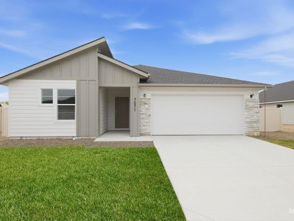 7071 E Shields Dr, Nampa, ID 83687