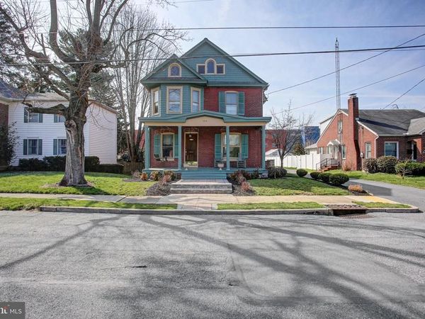530 E CATHERINE STREET, CHAMBERSBURG, PA 17201