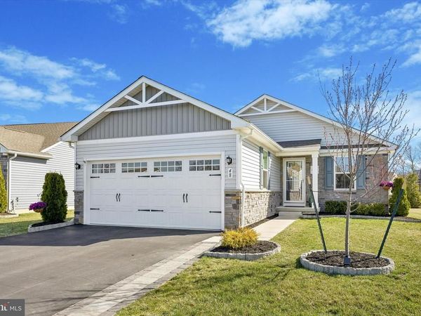 48 SENATORS WAY, BERLIN, NJ 08009