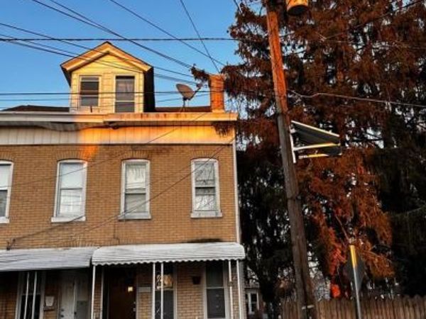 450 WHITTAKER AVENUE , TRENTON, NJ 08611