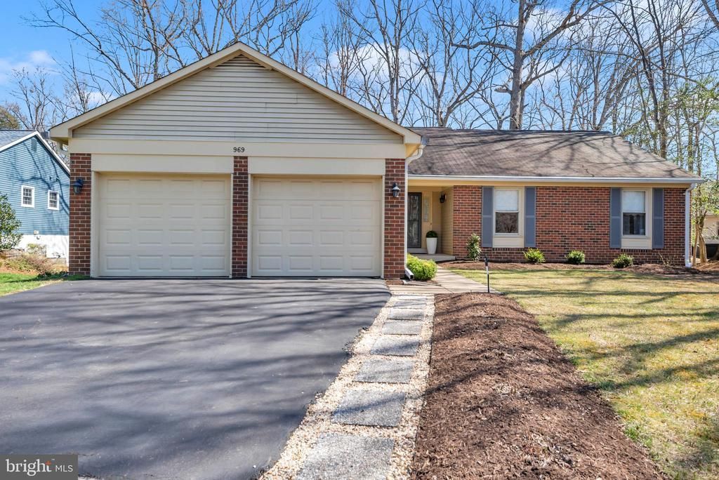 969 Running Brook Way, Annapolis, MD 21401 Main Photo