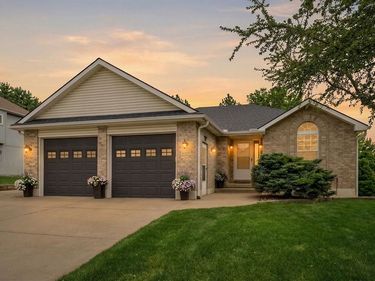 605 NW Silverstone Circle, Grain Valley, MO 64029