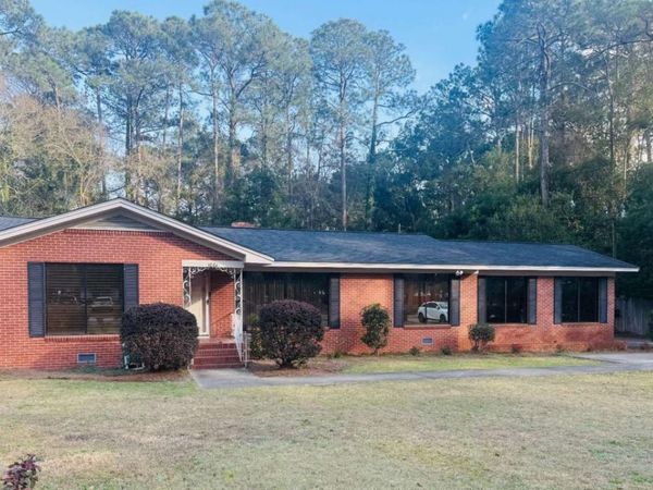 1001 Prince Avenue, Unit 6, Tifton, GA 31794