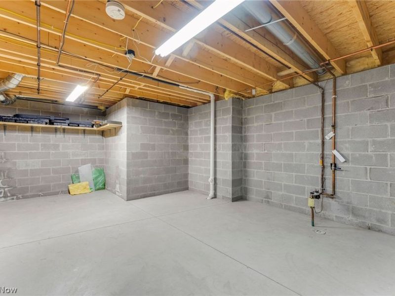 8195 Manor Gate Way, Mentor, OH 44060 Photo 37