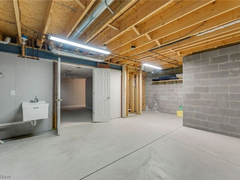 8195 Manor Gate Way, Mentor, OH 44060 Photo 38