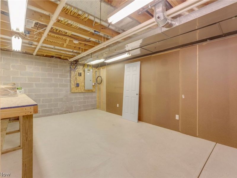 8195 Manor Gate Way, Mentor, OH 44060 Photo 41