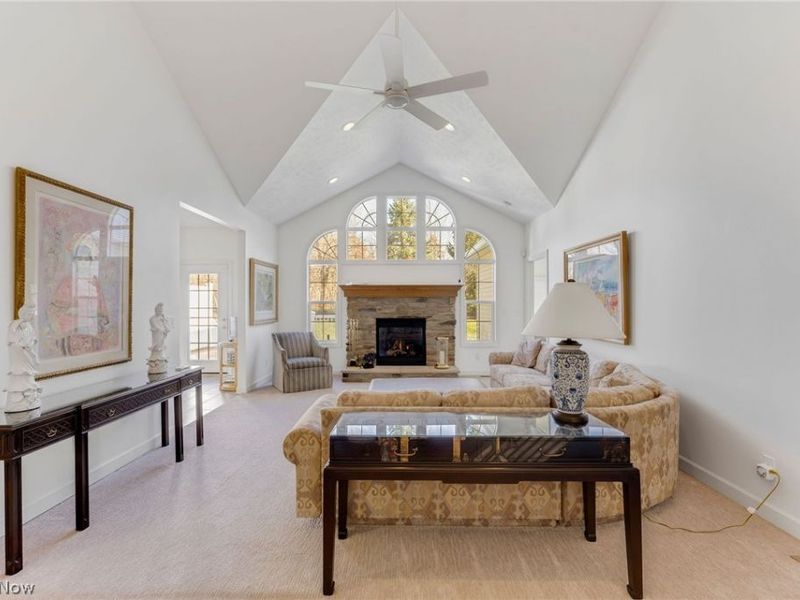 8195 Manor Gate Way, Mentor, OH 44060 Photo 5