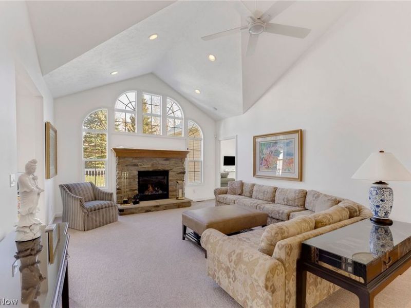 8195 Manor Gate Way, Mentor, OH 44060 Photo 7