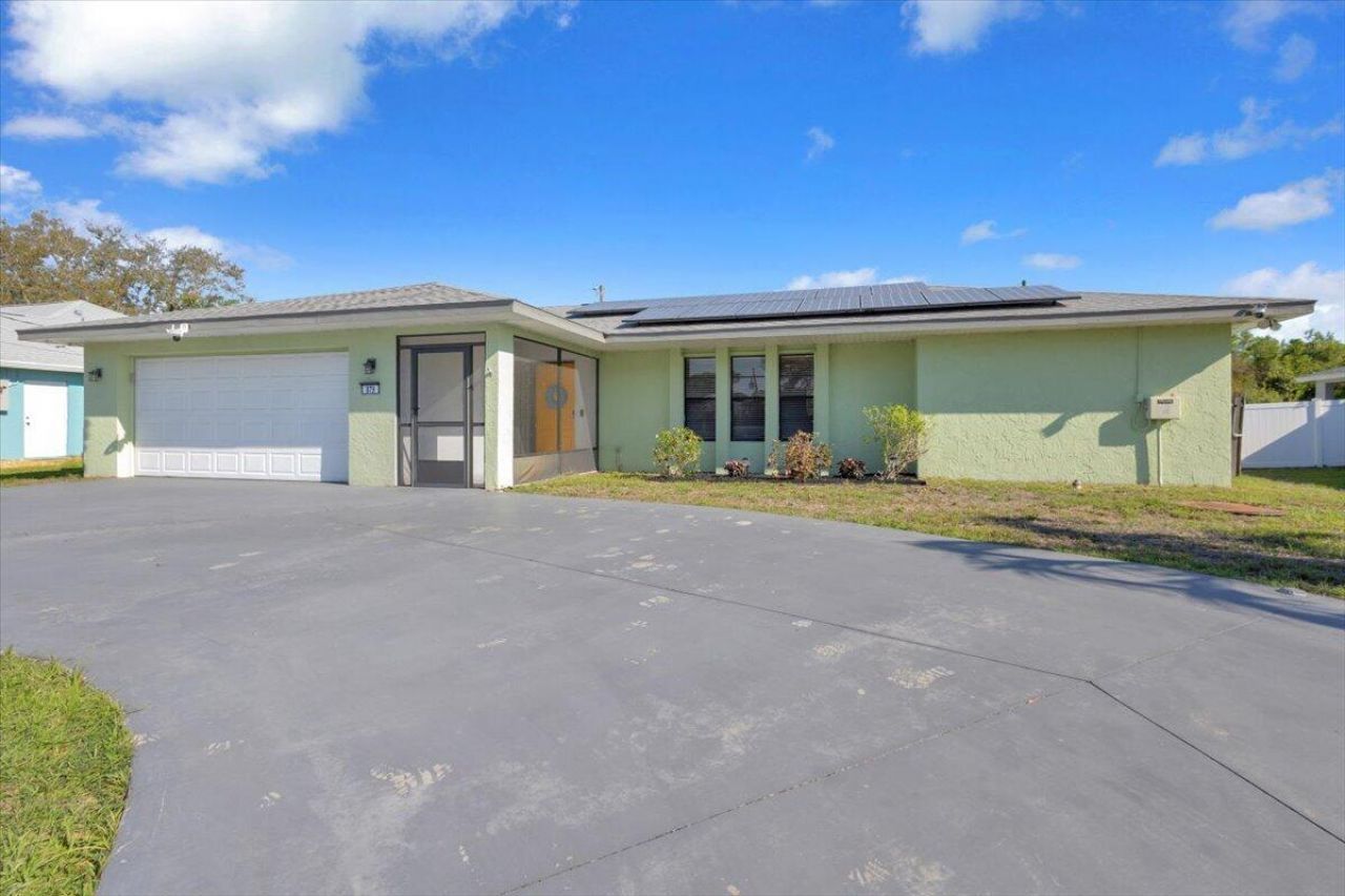 879 SE Carnival Avenue, Port Saint Lucie, FL 34983 Photo