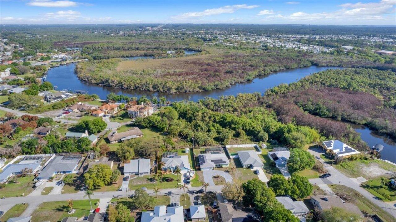 879 SE Carnival Avenue, Port Saint Lucie, FL 34983 Photo