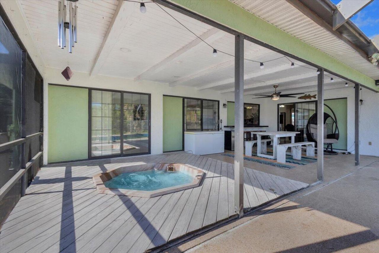 879 SE Carnival Avenue, Port Saint Lucie, FL 34983 Photo