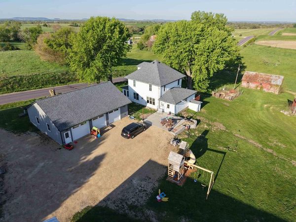 6460 Dutch Hollow Road, Potosi, WI 53820