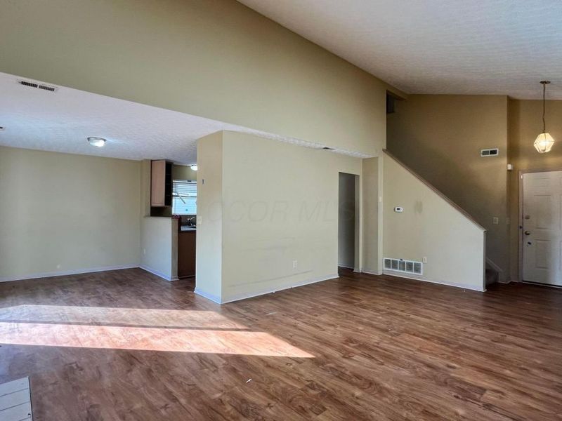 2177 Margo Road , Columbus, OH 43229 Photo 3