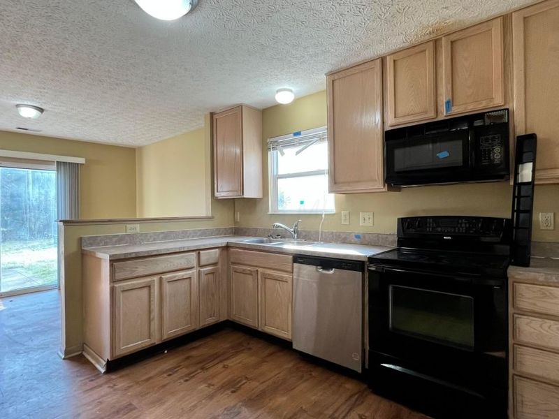 2177 Margo Road , Columbus, OH 43229 Photo 6