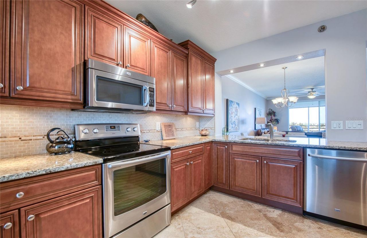 7984 Sailboat Key Boulevard S, Unit 502, South Pasadena, FL 33707 Photo