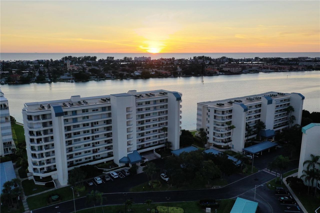 7984 Sailboat Key Boulevard S, Unit 502, South Pasadena, FL 33707 Photo