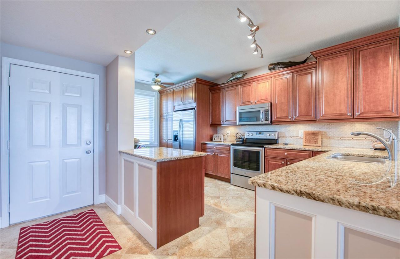 7984 Sailboat Key Boulevard S, Unit 502, South Pasadena, FL 33707 Photo