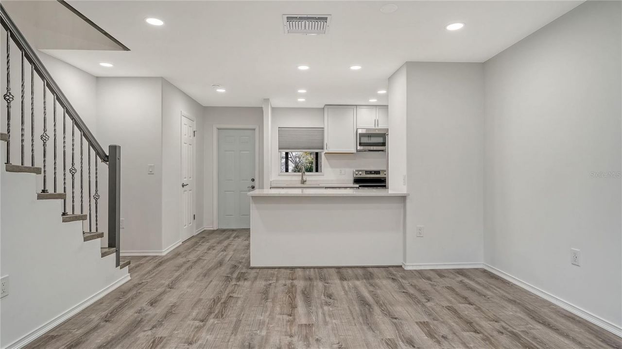 3310 Ramblewood Place , Sarasota, FL 34237 Photo