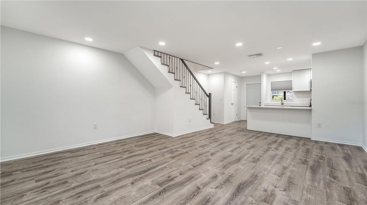 3310 Ramblewood Place , Sarasota, FL 34237 Photo