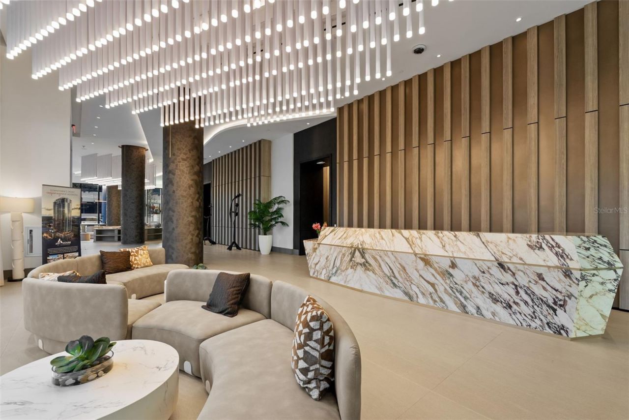 275 1st Avenue, Unit 3507, Saint Petersburg, FL 33701 Photo