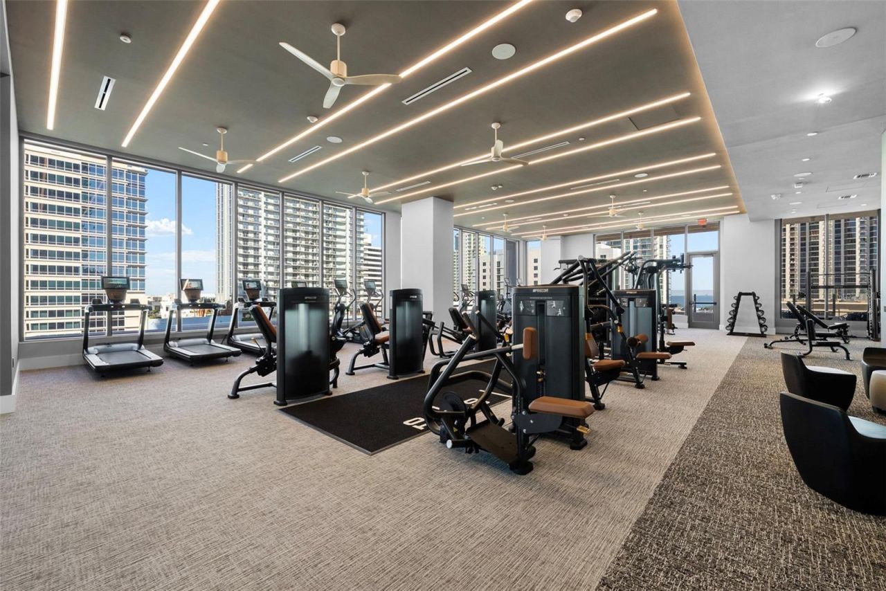 275 1st Avenue, Unit 3507, Saint Petersburg, FL 33701 Photo