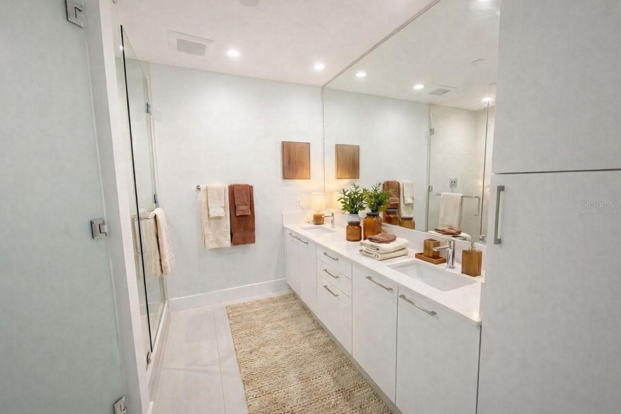 275 1st Avenue, Unit 3507, Saint Petersburg, FL 33701 Photo