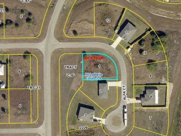 7024 ALFA COURT , LABELLE, FL 33935