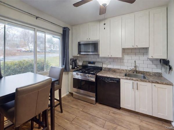 4 Blue Hill, Unit A, Orangeburg, NY 10962