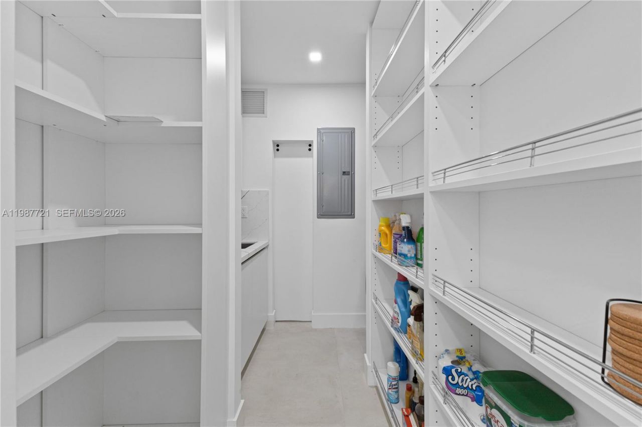 8926 Emerson Ave , Surfside, FL 33154 Photo