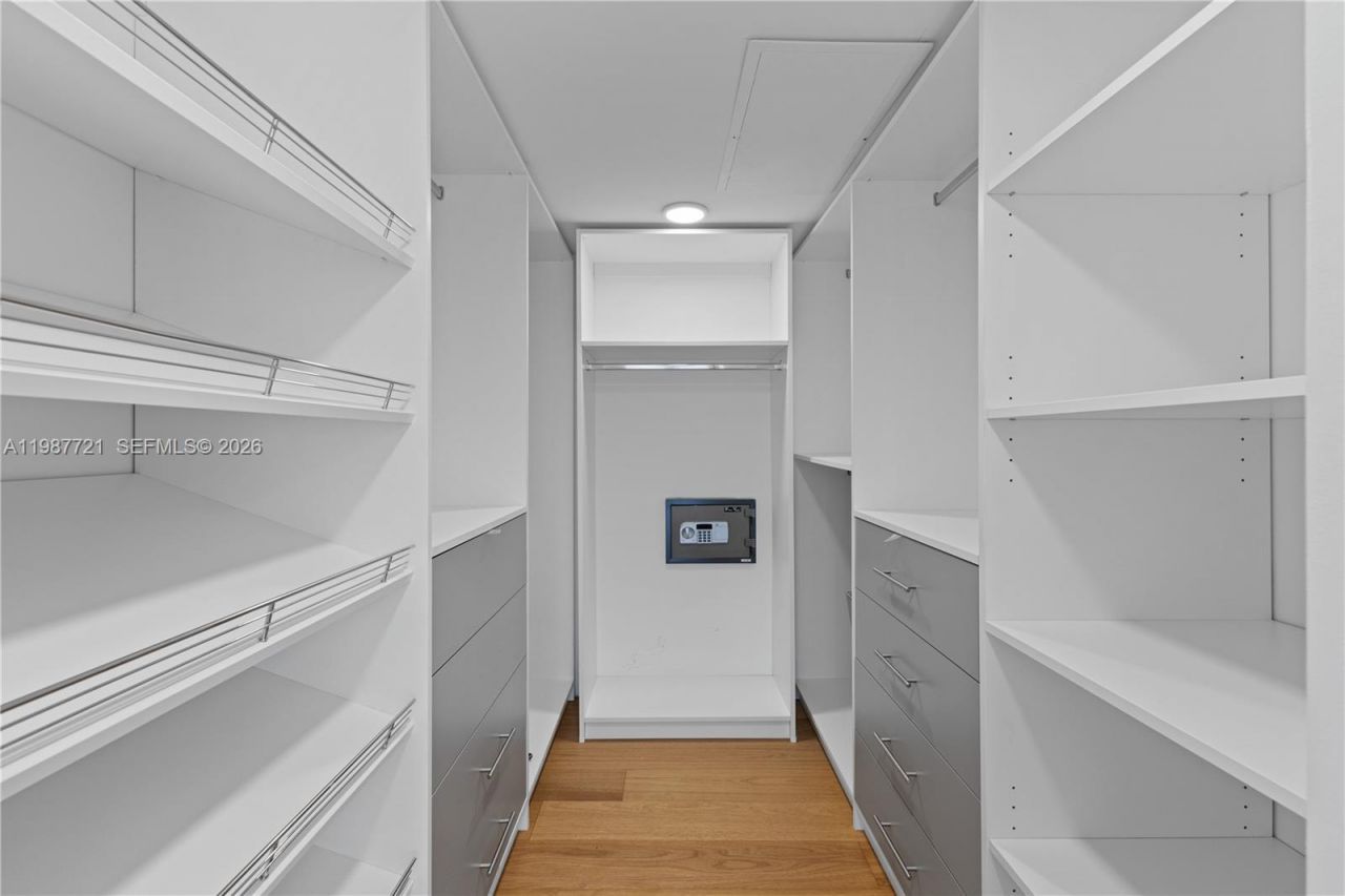 8926 Emerson Ave , Surfside, FL 33154 Photo