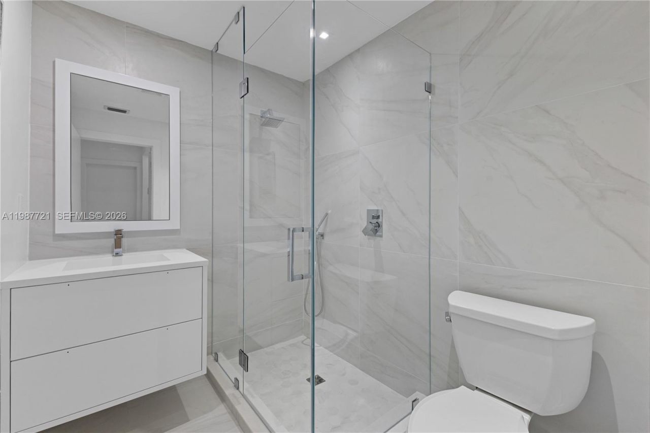 8926 Emerson Ave , Surfside, FL 33154 Photo