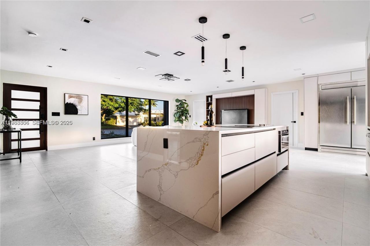 5561 NE 28th Ave, Fort Lauderdale, FL 33308 Photo