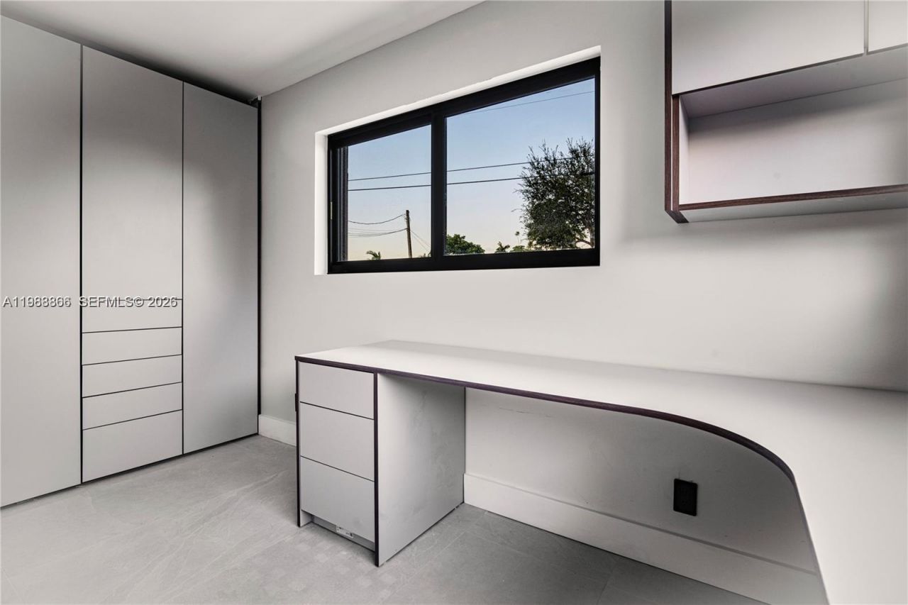 5561 NE 28th Ave , Fort Lauderdale, FL 33308 Photo