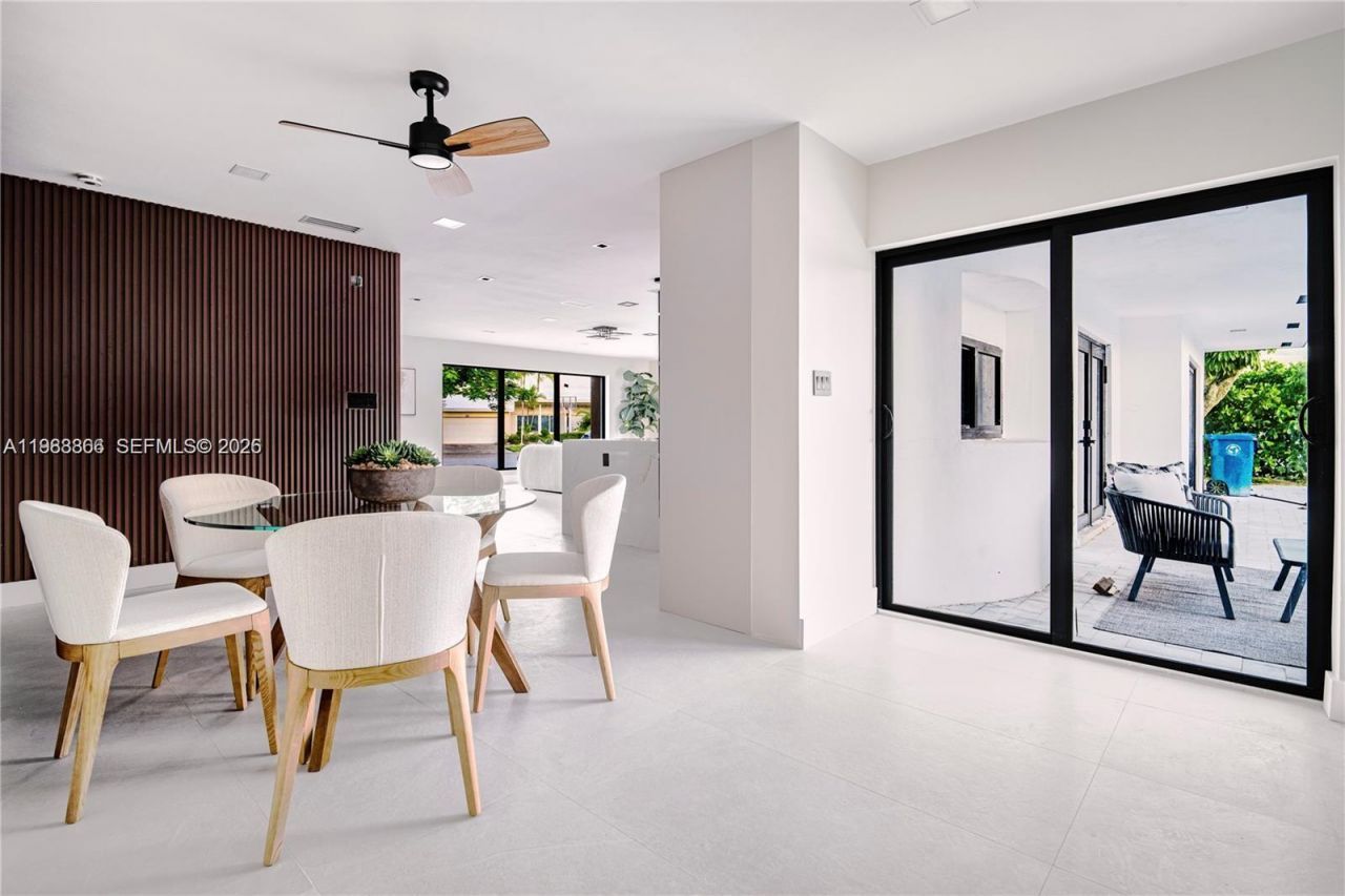 5561 NE 28th Ave , Fort Lauderdale, FL 33308 Photo