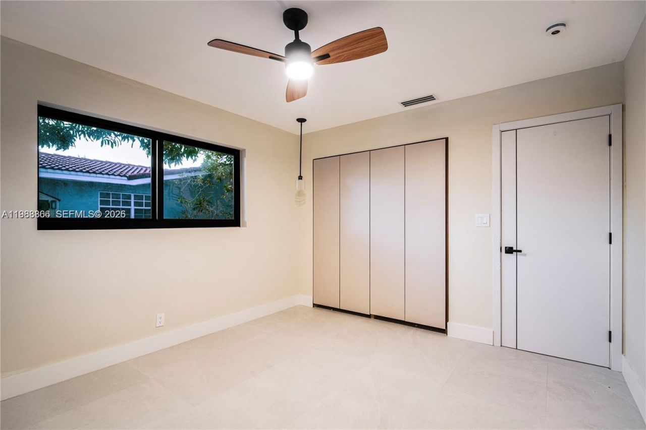 5561 NE 28th Ave, Fort Lauderdale, FL 33308 Photo