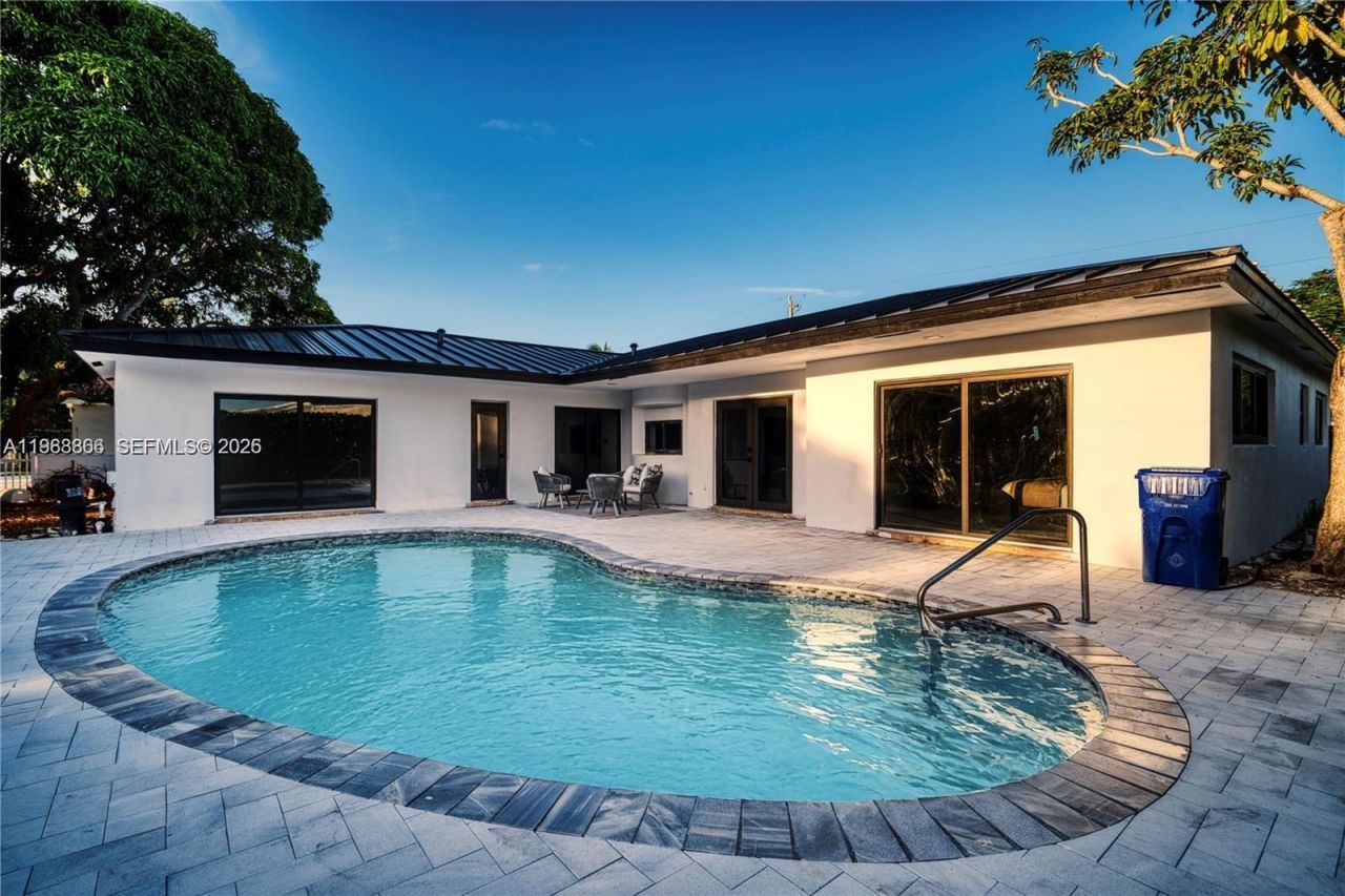 5561 NE 28th Ave, Fort Lauderdale, FL 33308 Photo