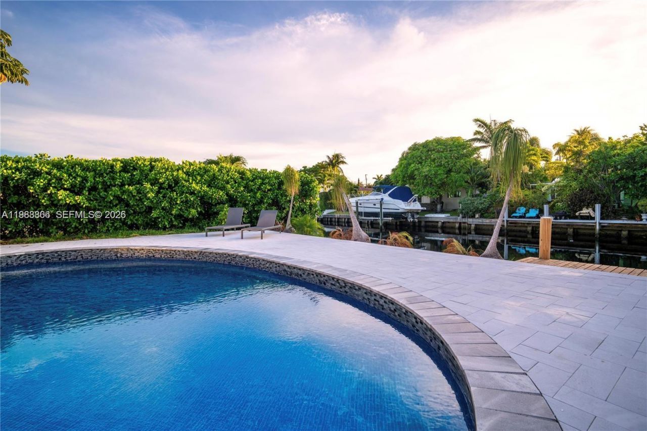 5561 NE 28th Ave , Fort Lauderdale, FL 33308 Photo