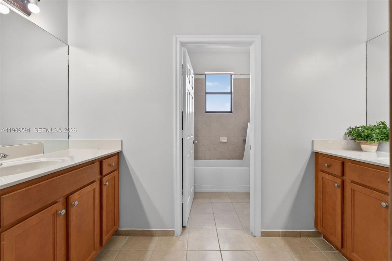 17340 SW 154th Pl , Miami, FL 33187 Photo