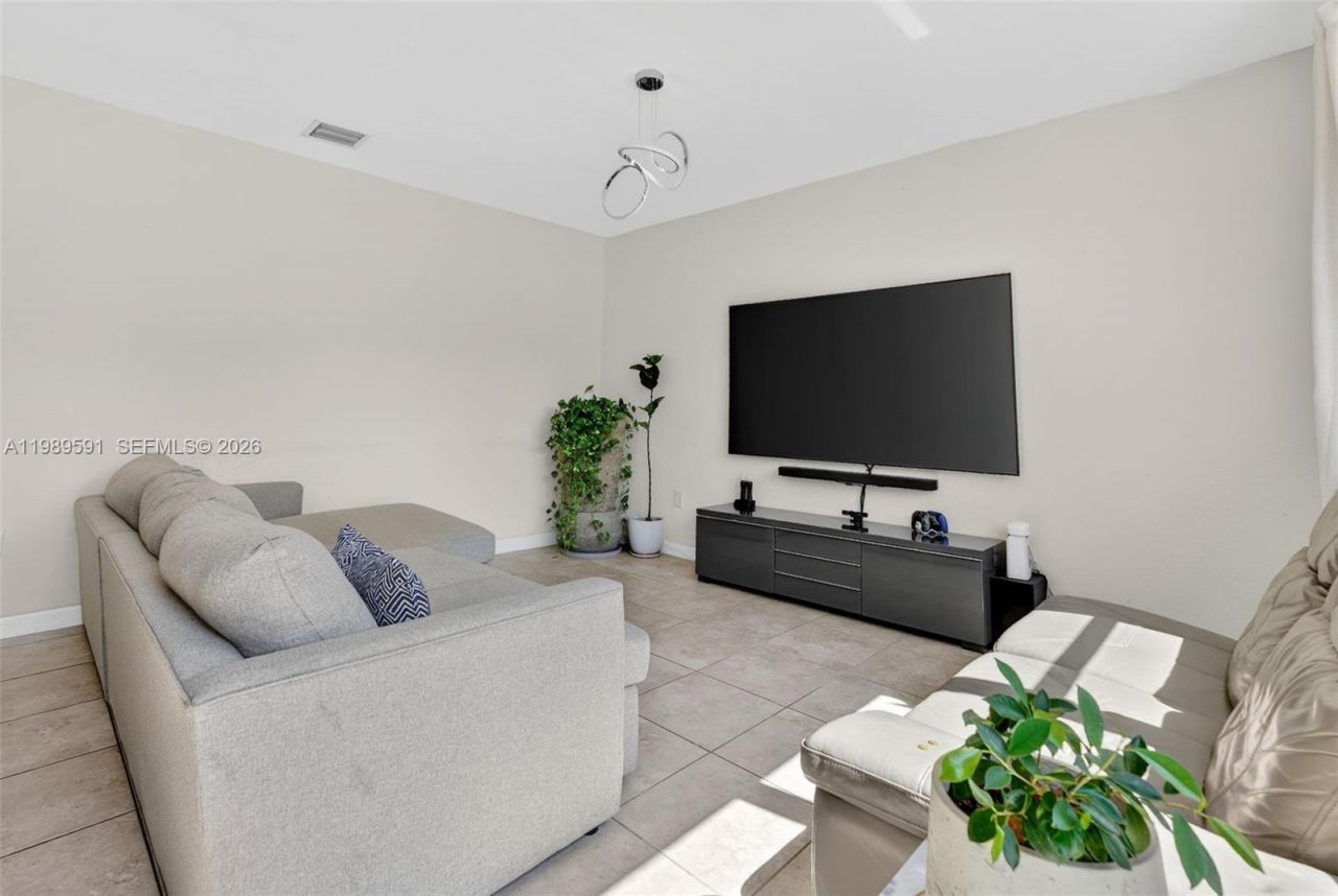 17340 SW 154th Pl , Miami, FL 33187 Photo