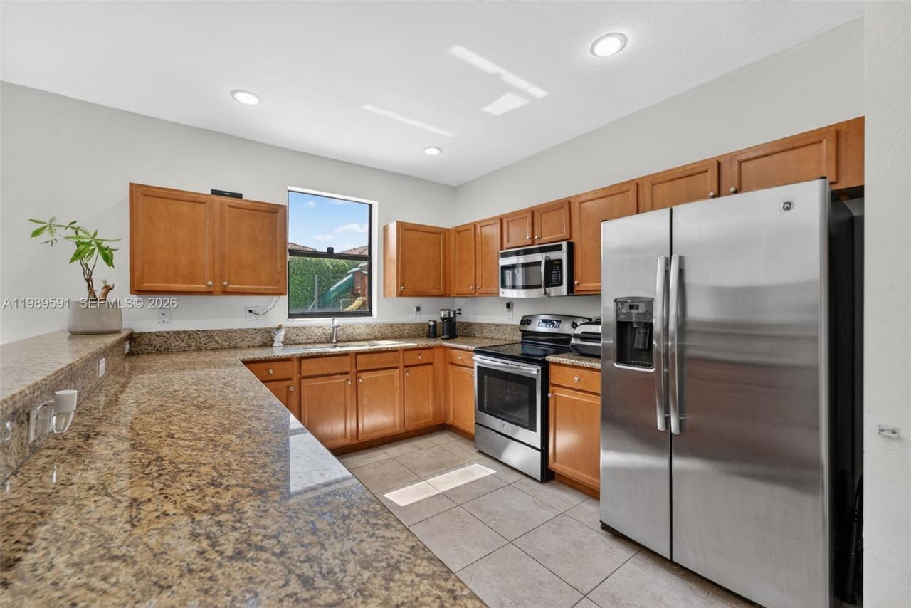 17340 SW 154th Pl , Miami, FL 33187 Photo